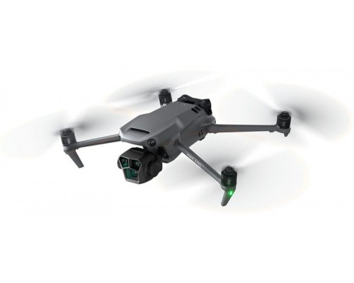 Квадрокоптер DJI Mavic 3 Pro (с пультом DJI RC) Квадрокоптер DJI Mavic 3 Pro (с пультом DJI RC)
