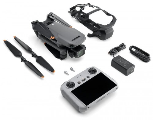 Квадрокоптер DJI Mavic 3 Classic (с пультом DJI RC) Квадрокоптер DJI Mavic 3 Classic (с пультом DJI RC)