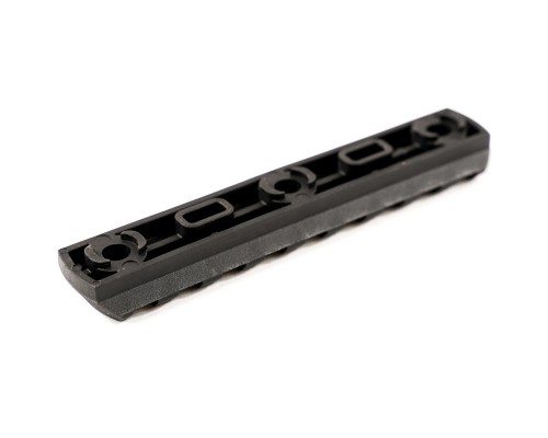 Рельса magpul m-lok polymer rail section 9 слотов MAG592 Рельса magpul m-lok polymer rail section 9 слотов MAG592